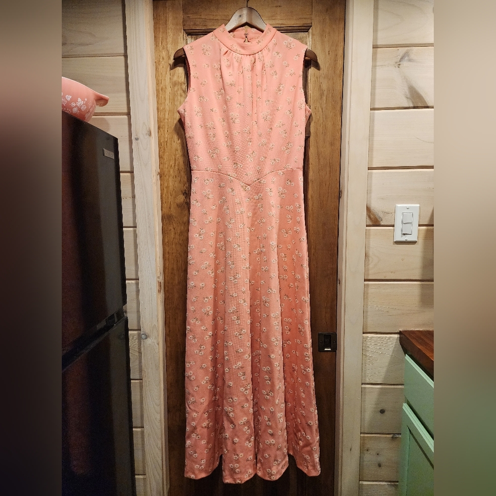 Vintage 80s JCPenney Peach Floral Maxi Dress